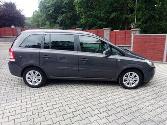 OPEL ZAFIRA 1.7 CDTI 7 MÍST 2012 SERVISKA 178 TIS KM - 2