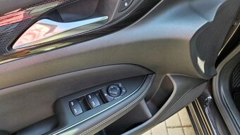 Opel Insignia 2.0i Turbo 125 kW AT8 Elegance - 2