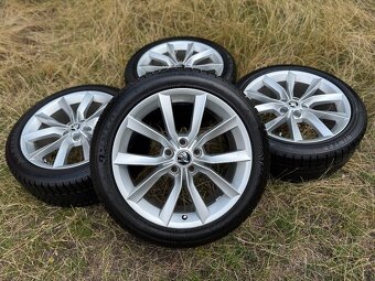 Kompletní zimní Alu kola Škoda MODUS - 235/45 R18 XL - 5x112 - 2