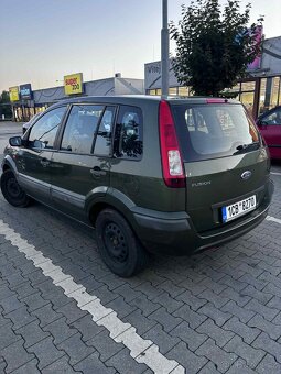 Ford Fusion - 2