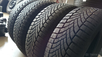 Téměř NOVÉ zimní pneu Falken 215/60/17 XL, sada, DOT23 - 2