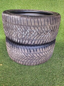 Zimní pneumatiky Goodyear UltraGrip Performance 255/35 R19 - 2
