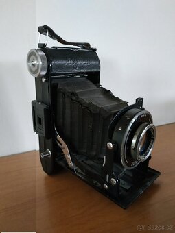 Fotoaparát starožitný - 2