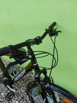 Značkové trekové kolo Merida Crossway 28"/21,5" - 2