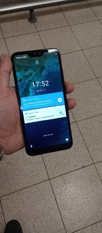 Xiaomi Mi A2 lite 32Gb - 2