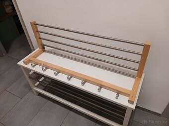 Botník s věšákem Ikea 300Kč/ks - 2