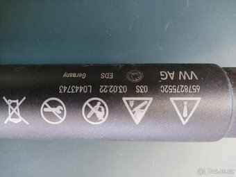 Škoda Scala - vzpěra kufru 657827552C - 2