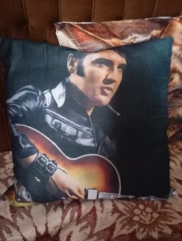 Prodám povlaky polštářů - 2