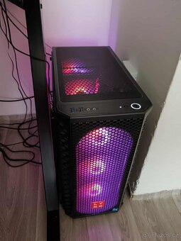 HERNÍ POČÍTAČ + ZÁRUKA + MONITOR – TOP STAV - 2