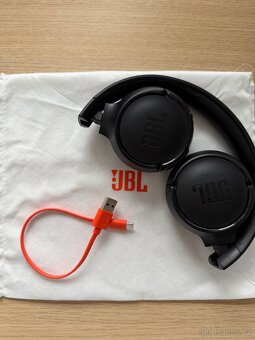 Sluchátka JBL Tune 510BT černá - 2
