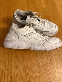 Prodám dětské dívčí boty vel.36 - 2