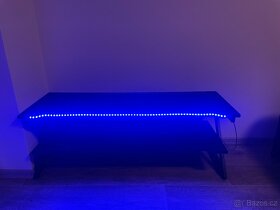 Stolek gamer studentský s led osvětlením - 2