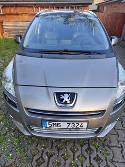 Peugeot 5008 - 2