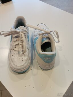 Nike - 2