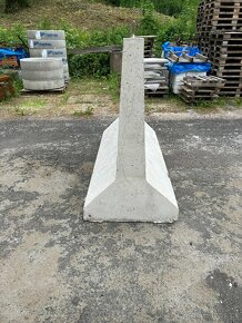 Betonová silniční svodidla - 2