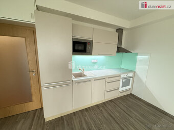 Pronájem bytu 3+kk 70 m2 lodžie garážové stání - 2