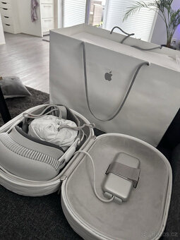 Apple Vision Pro 256 GB - 2