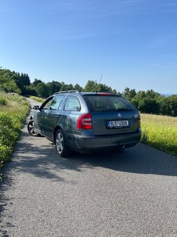 Škoda Octavia 2 1.6 FSI (85kw) combi - 2