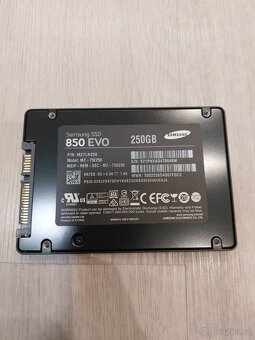 SAMSUNG 850 EVO 250GB- 2,5" SATA3 - 2