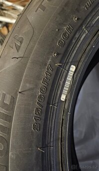 Letni pneu 215/60 r17 - 2