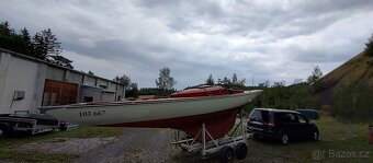 Dřevěná kajutová plachetnice - 2