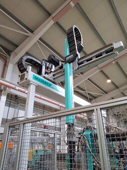 ROBOTICKÝ SYSTÉM PRO VSTŘIKOVACÍ LISY ARBURG - 2