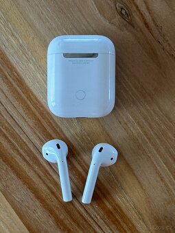 Apple Airpods 2, kompletní, originál Apple - 2