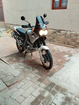 Prodám Honda CR-V 750 Afrika twin - 2
