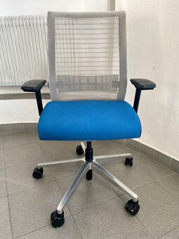 kancelářská židle Steelcase Think - 2