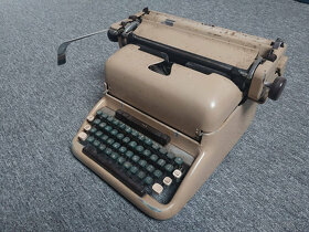 Psací stroj Consul - 2