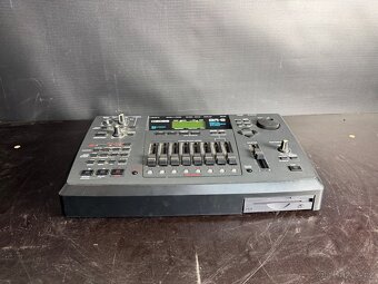 BOSS br-8 8 Digital Recording Studio - 2