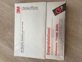 Nerozbalené 8 palcové diskety 3M - Nové - 2