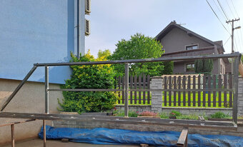 Samonosná brána - 2