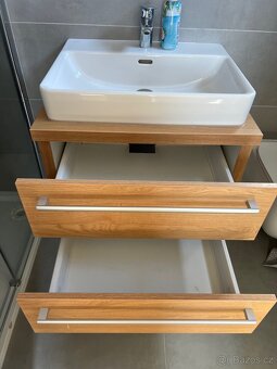 Malá skříňka do koupelny - 2