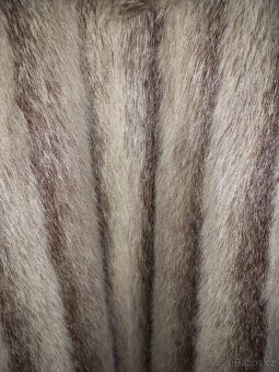 Prodám dámský kožich stříbrná nutrie - 2