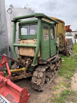 Pásový traktor Bolgar 54 - 2