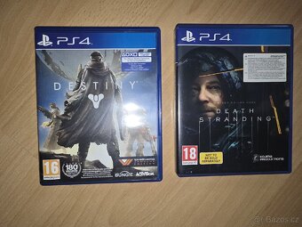 PS4 PRO 1TB + 2 Hry,2 ovladače,kamera a originál balení - 2