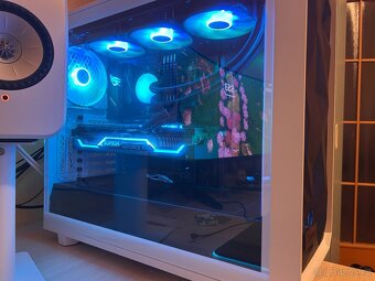 MSI GeForce RTX 3070 8GB Suprim X - 2