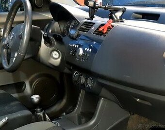 Suzuki Swift 1.3i – Nová spojka, brzdy a servis - 2