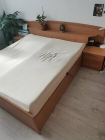 Manželská postel s úložným prostorem - 2