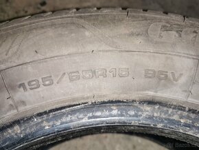 4x pneu 195/65 R15 celoroční 5-6mm zimní - 2