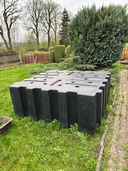 NÁDRŽ NA DEŠŤOVOU VODU - PLOCHÁ AQUA 3000 L - 2