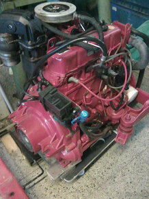 Motor Volvo Penta 3,0 L - 2
