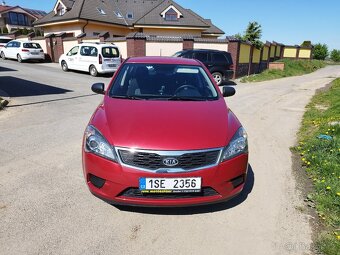 Prodám Kia Ceed 1.4i 66kw benzín - 2