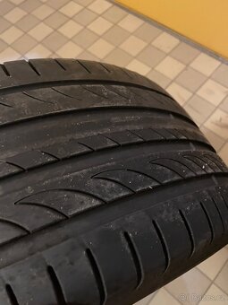 Pirelli Powergy R17 235x45 97Y - 2