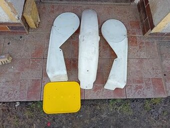 Čz motokros 250/513 a 380/514 sada plastů nová nejetá - 2