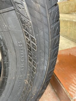 Continental 225/65 R16 C zimní - 2