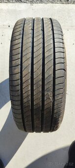 Michelin 225/45/R17 - 2