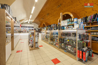 Prodej obchodního objektu, 1353 m², Louny, ul. Mírové náměst - 2