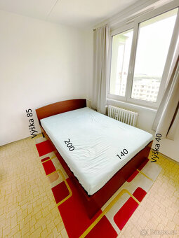 Prodám postel s matrací IKEA 140cm - 2